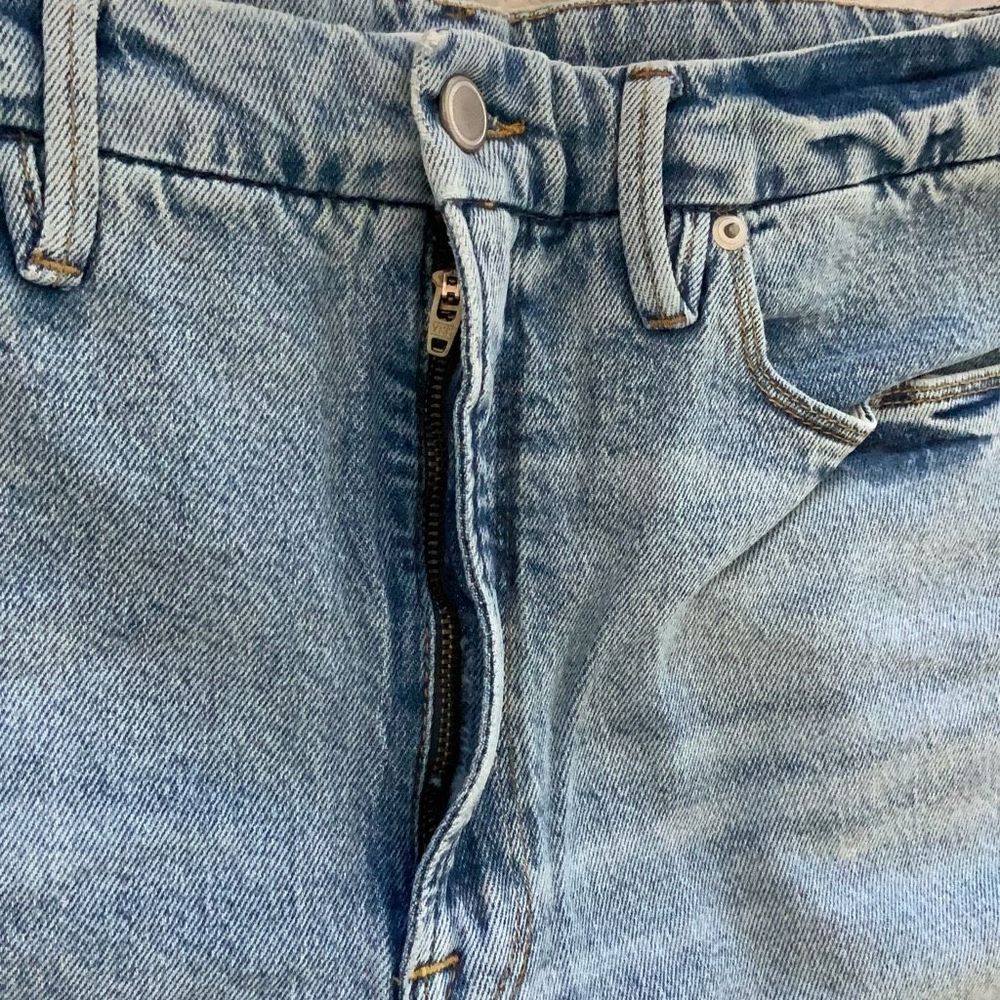 Good American Good Boy Straight Leg Jeans Size 12/31 - Picture 3 of 8